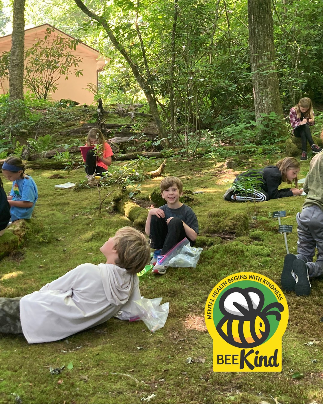 Experiencing Nature - BEE Kind