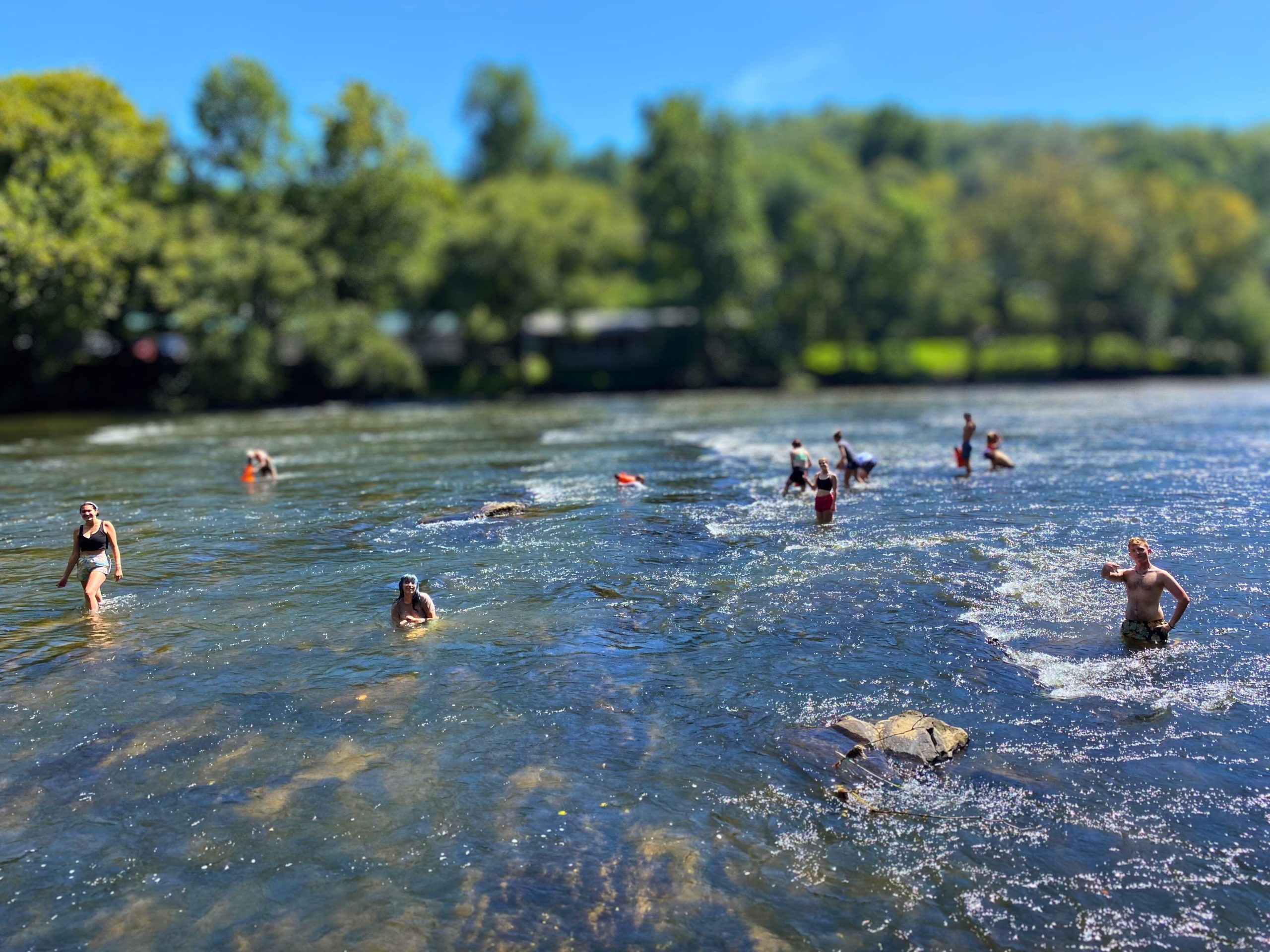 2025 IE Students Collecting Mussels in Tuckaseegee